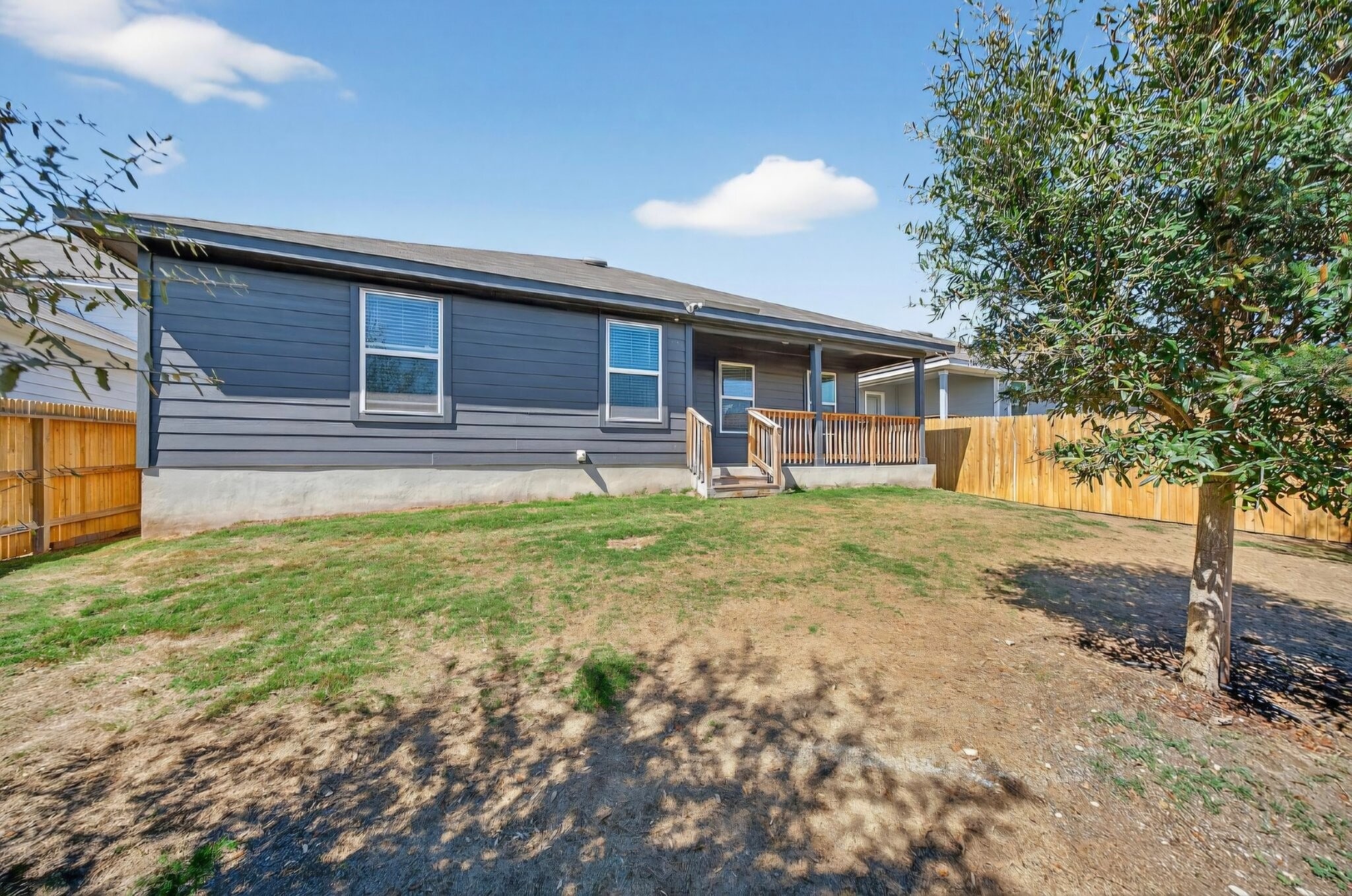 Building Photo - 14214 Lavaca Spgs
