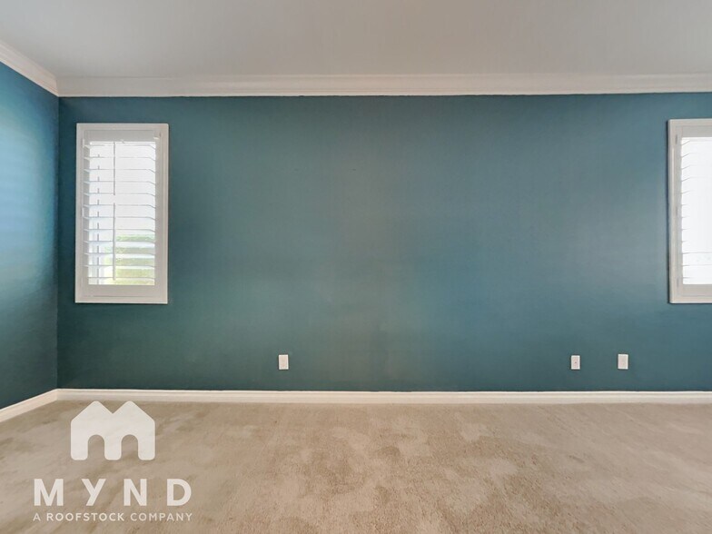 Building Photo - 264 E Mead Dr