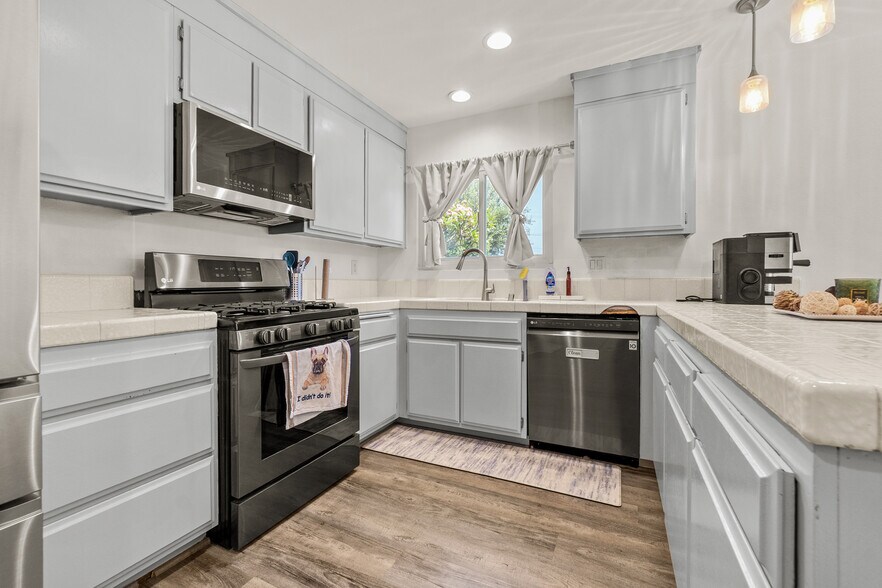 Building Photo - 15634 Wharff Ln