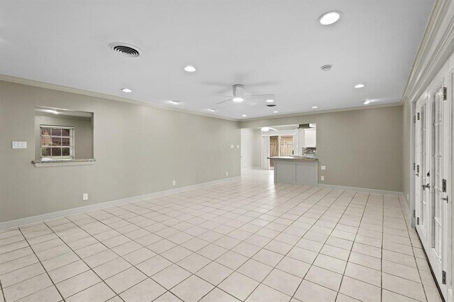 Building Photo - 5618 Bankside Dr