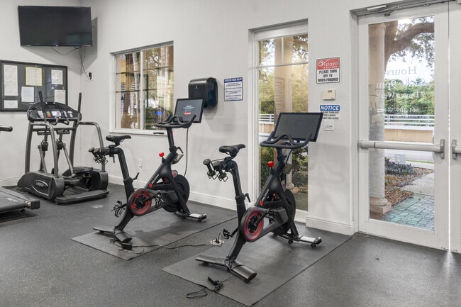 Building Photo - 3643 NW 5th Terrace