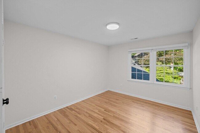 Building Photo - 6609 Heidi Ct