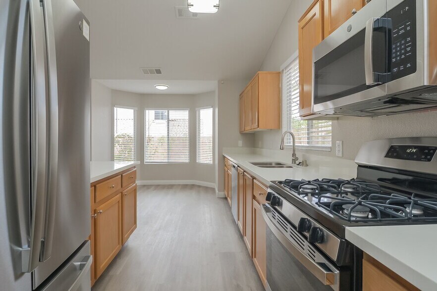 Building Photo - 406 Aloha Dr