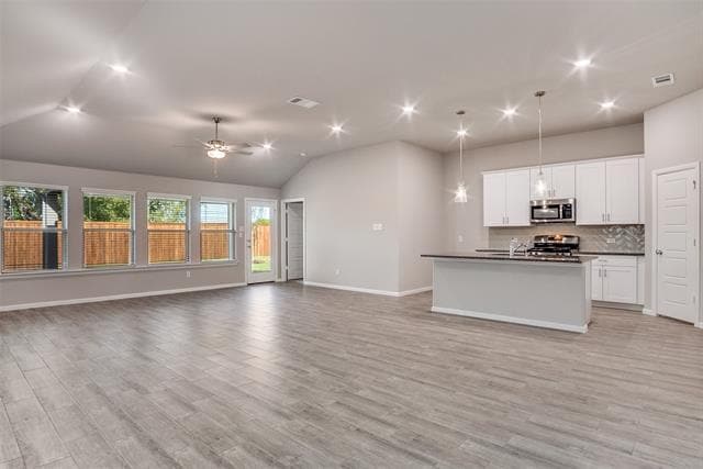 Building Photo - 7765 Moosewood Dr