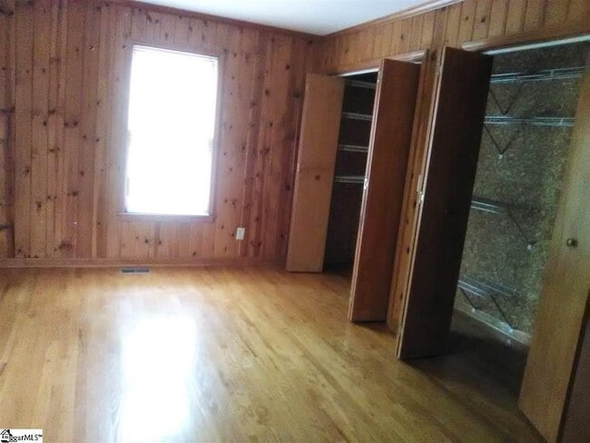 Building Photo - 1244 E Butler Rd