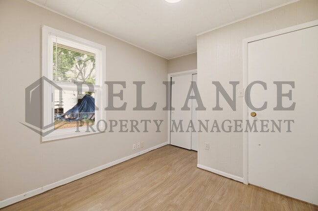 Building Photo - 1718 Walker W St