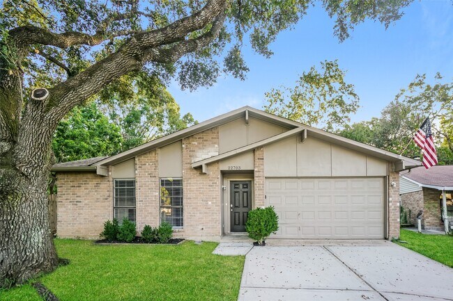 Primary Photo - 22703 Post Gate Dr