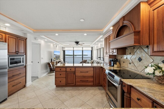 Building Photo - 4550 Bay Blvd