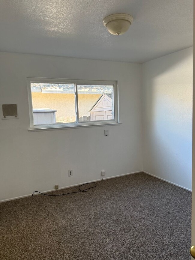 Building Photo - 7389 Newcastle Ln
