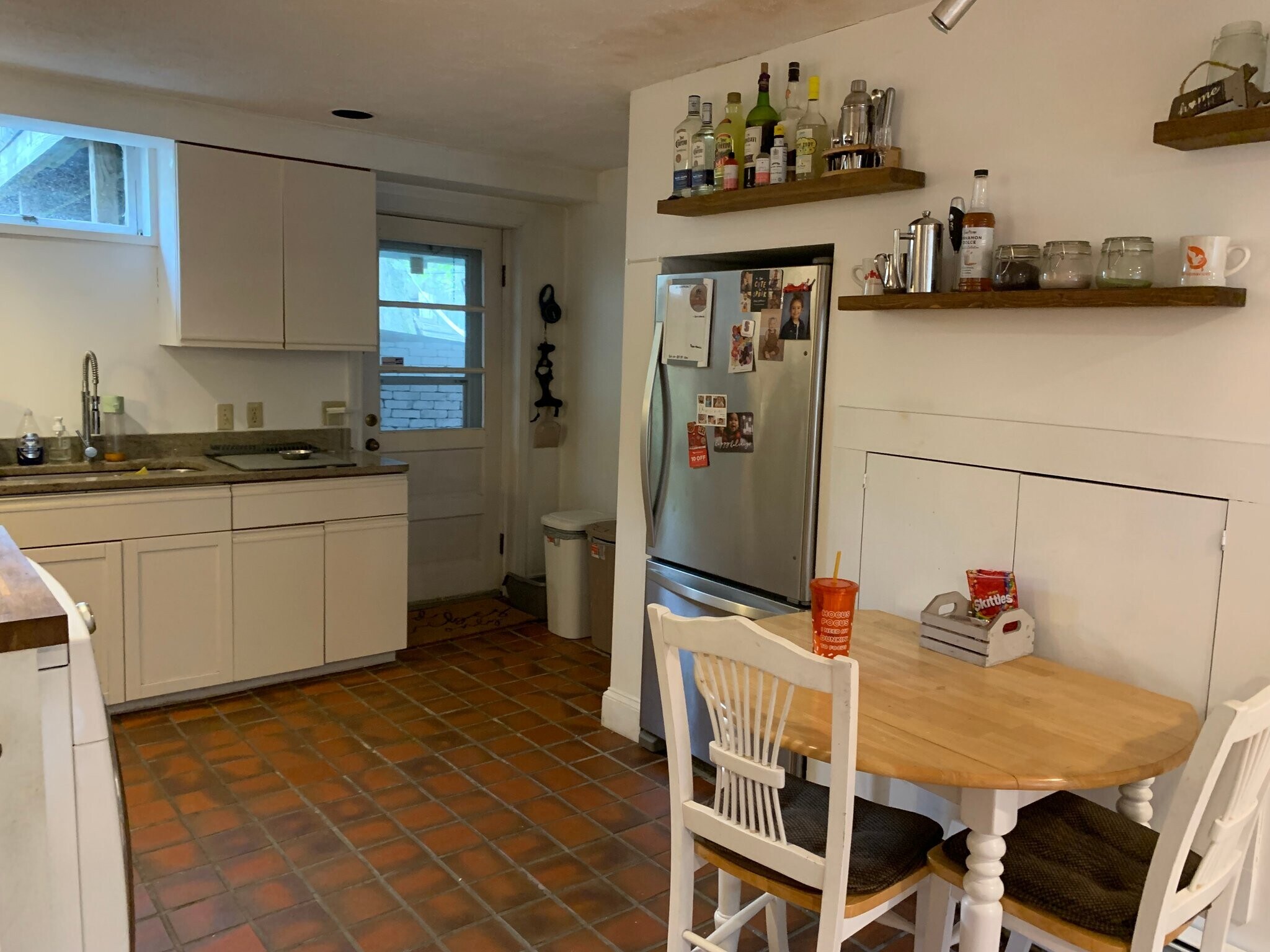 Building Photo - 11 Bridge St