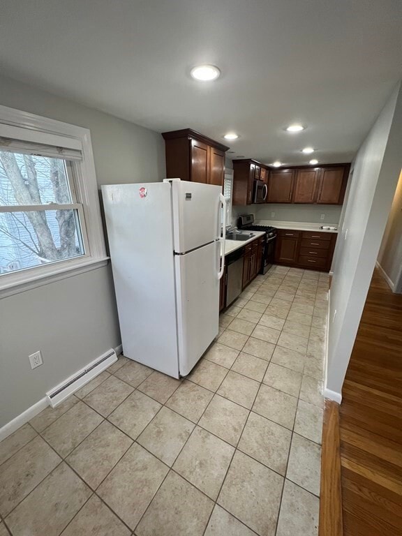 Building Photo - 68 Crescent St