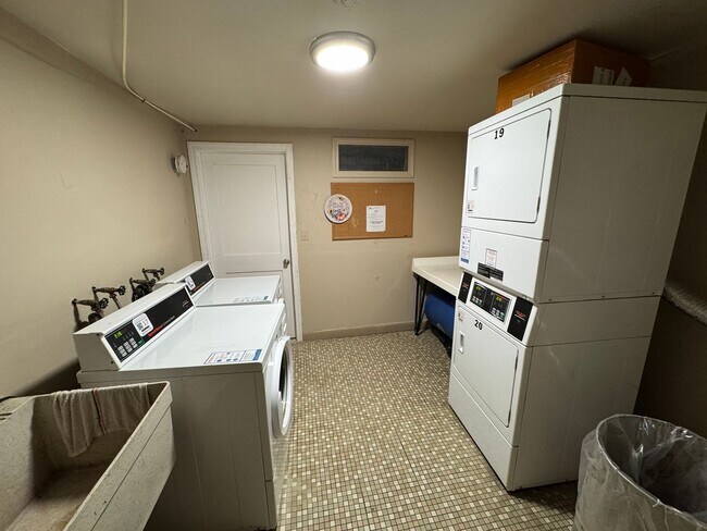 Building Photo - 50 Danbury Dr