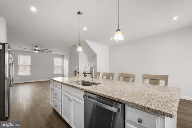 Building Photo - 148 Fletcher Cir