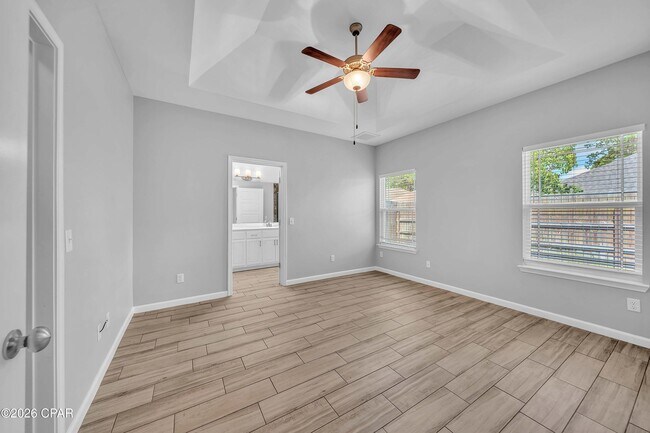 Building Photo - 125 Fernwood St