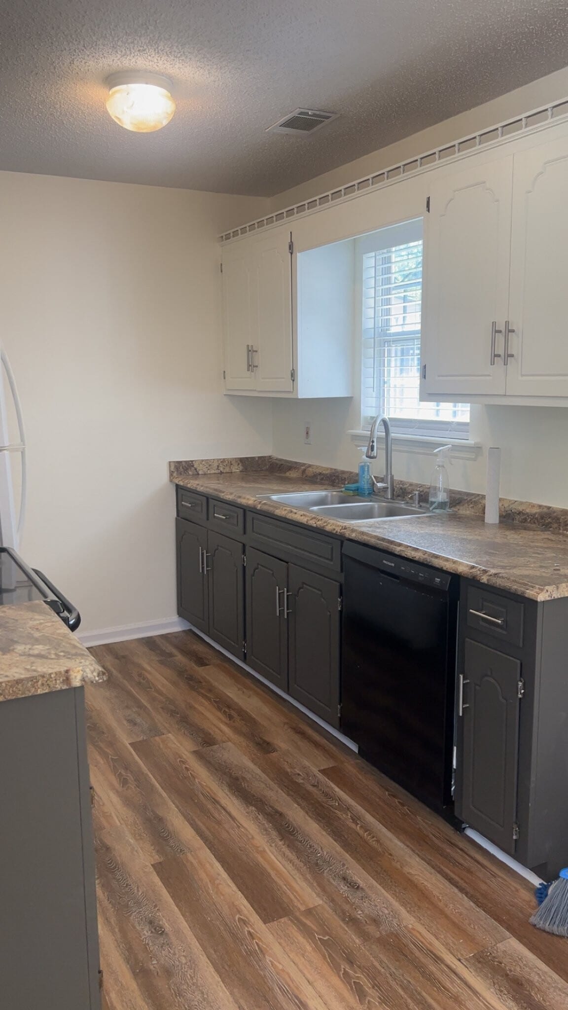 Building Photo - 3622 Pebble Creek Dr