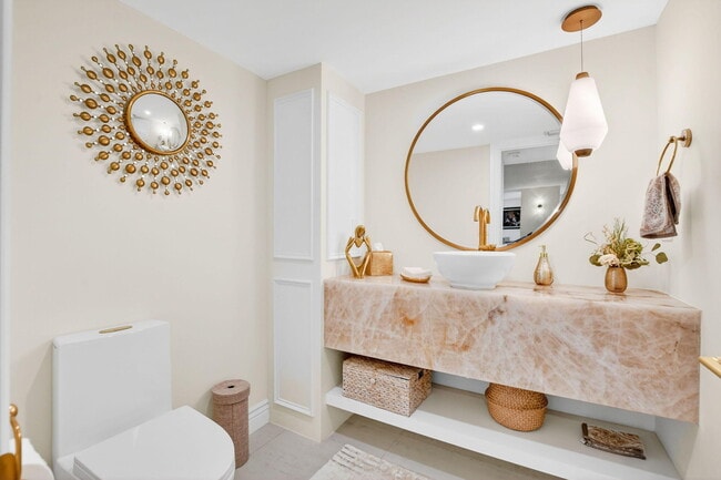 Building Photo - 7233 Promenade Dr