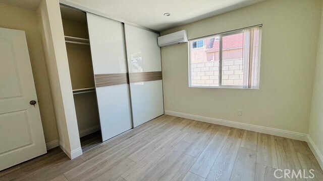 Building Photo - 425 A Gladys Ave