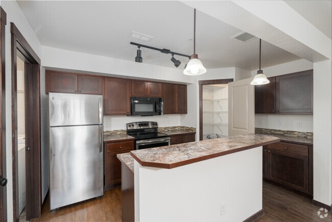 Interior Photo - The Residence at River Run