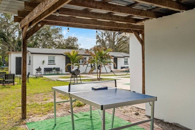 Building Photo - The peaceful #1