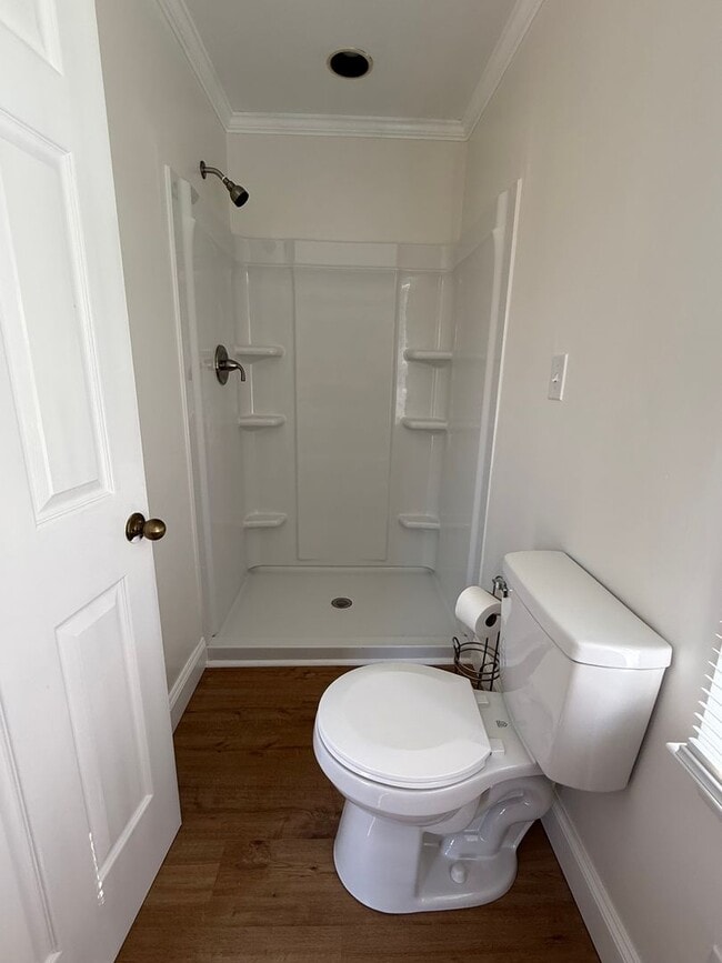 Building Photo - Prime Nashville Location with Comfort & Convenience