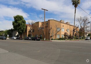 Building Photo - 5708 Tujunga Ave