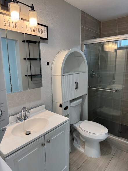 Building Photo - 532 Cesar E. Chavez Pkwy