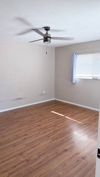 Building Photo - 148 Cypress Way E