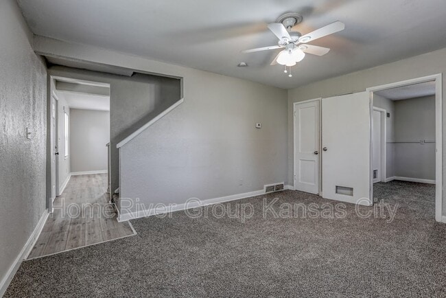 Building Photo - 831 Stewart Ave