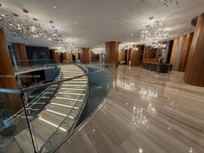 Building Photo - 488 NE 18th St