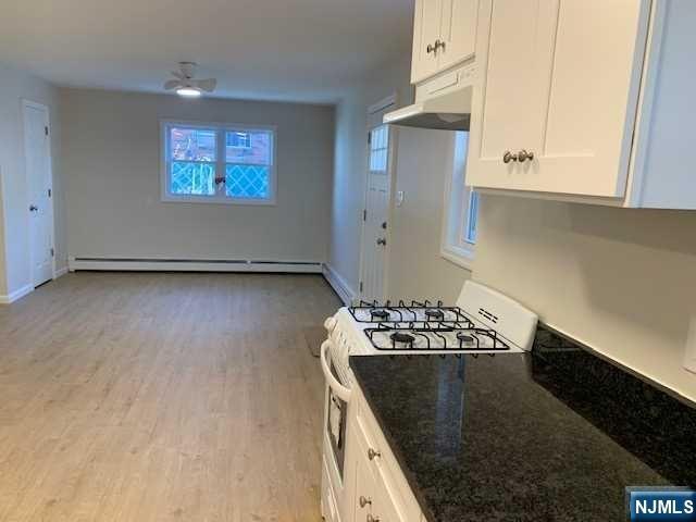 Building Photo - 76 Grant St