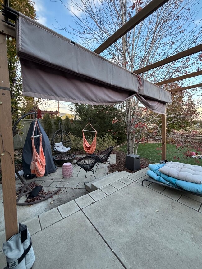 Building Photo - 1814 Blue Star Ln