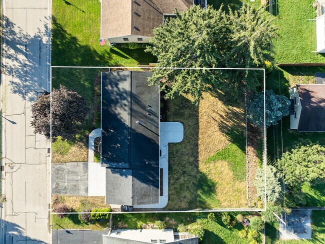 Building Photo - 1018 Bonnie Brae Ln