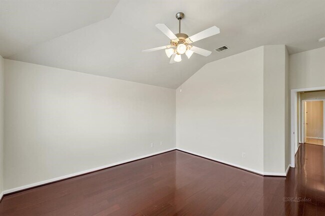 Building Photo - 19454 Plantation Cove Ln