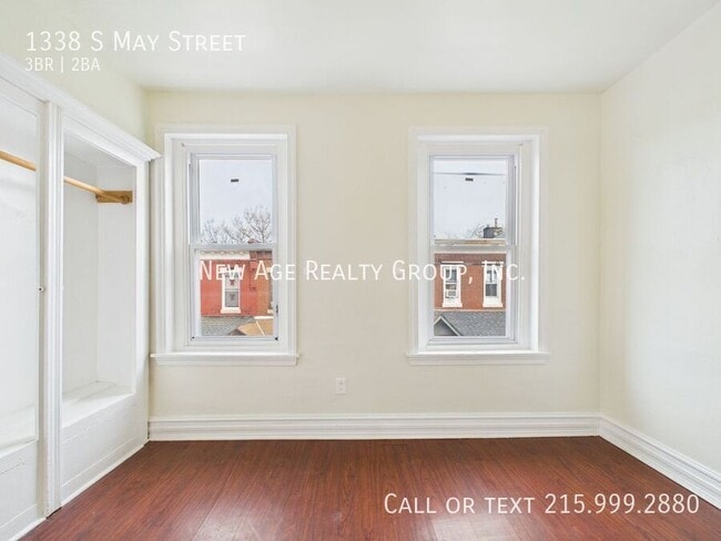 Building Photo - 1338 S May St