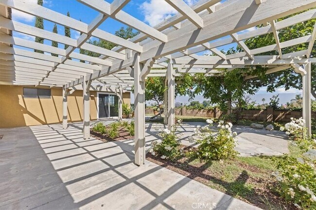 Building Photo - 25660 Allen Way