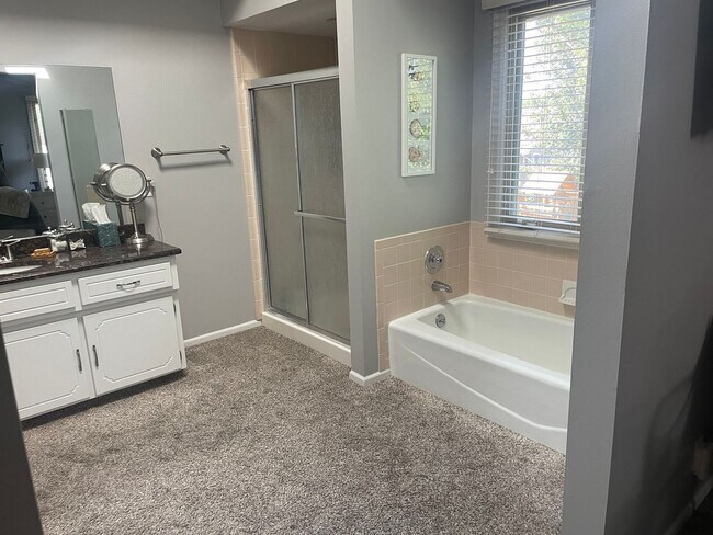 Building Photo - Beautifully Updated Pepperwood Three Bedroom!