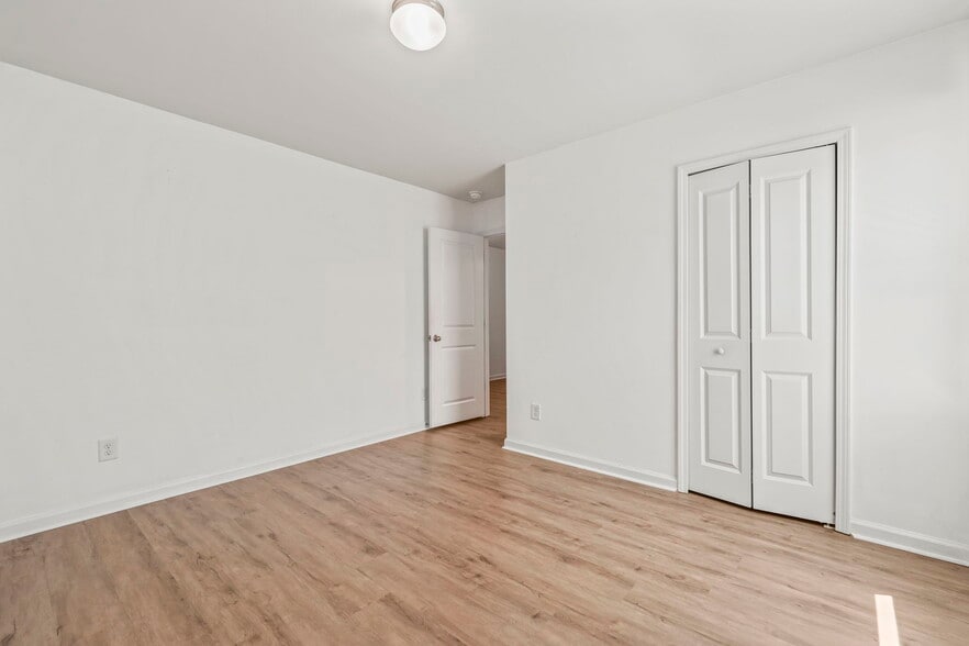 Building Photo - 1789 Sapphire Dr