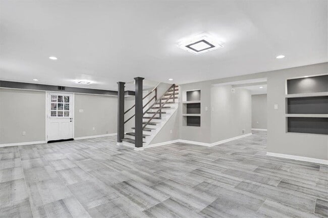 Building Photo - 2248 Farley Ct