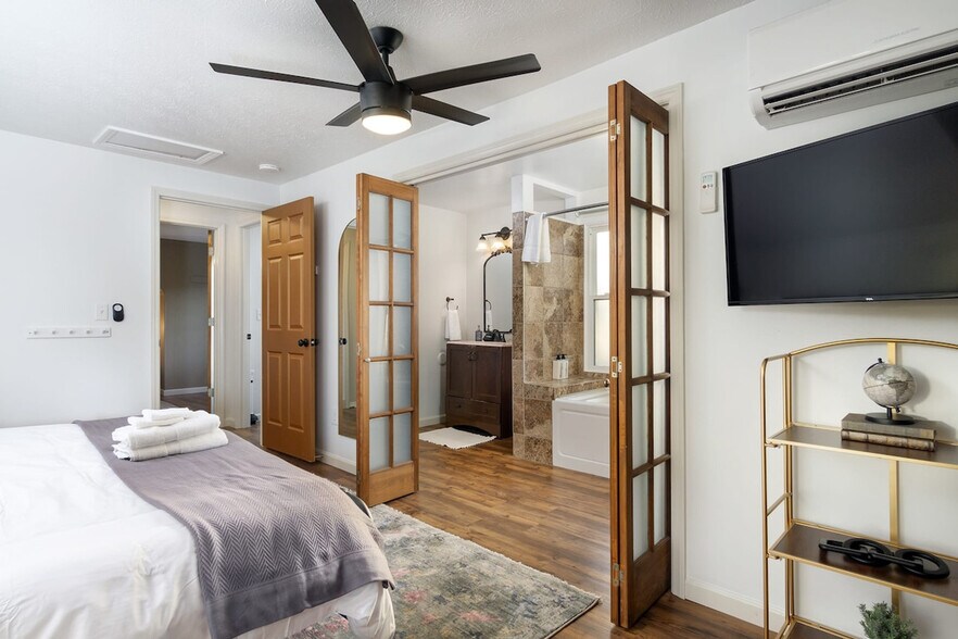 Building Photo - 120 Whitney Dr