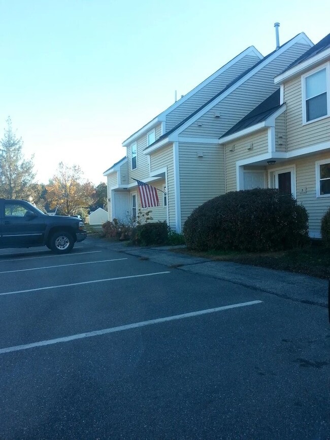 Primary Photo - 30 Great Falls Dr