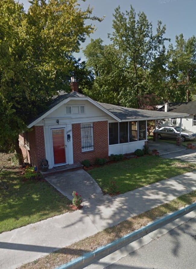 Primary Photo - 5018 N Main St