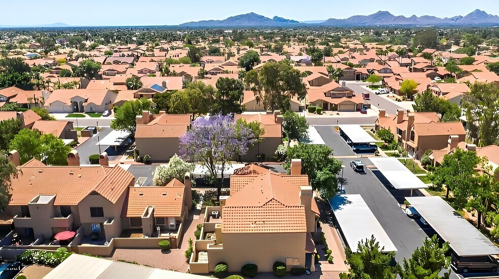 Building Photo - 5704 E Aire Libre Ave