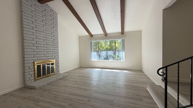 Building Photo - 7737 Southcliff Dr