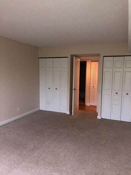 Building Photo - 13200 W Heiden Cir