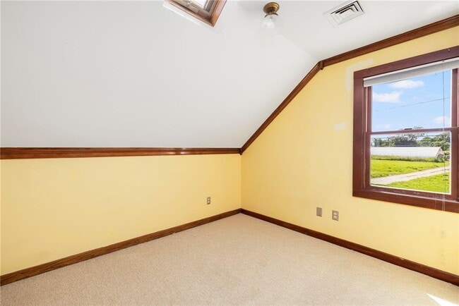 Building Photo - 272 Boulevard