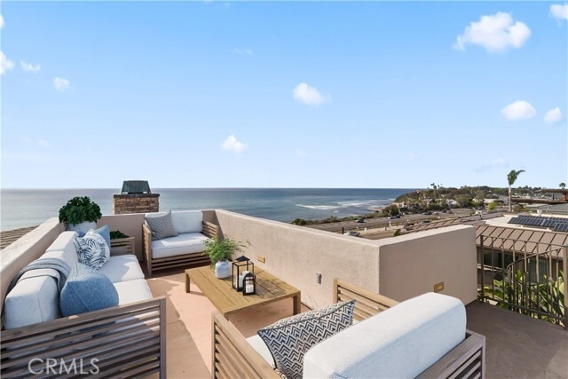 Building Photo - 1371 San Elijo Ave