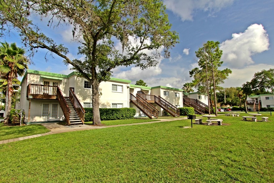 Building Photo - REVERE LANDINGS