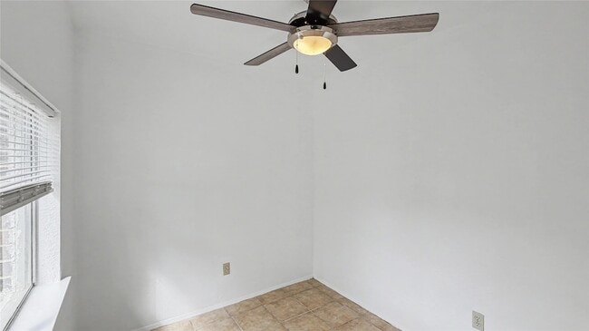 Building Photo - 130 Astoria Dr