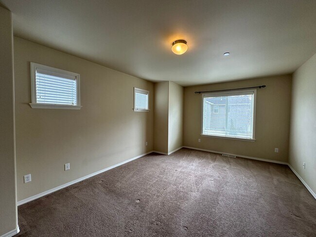 Building Photo - 3021 McNeil St