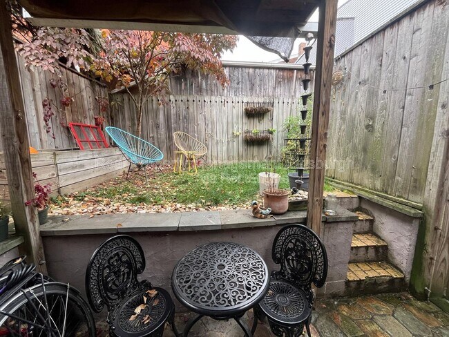 Building Photo - 297 42nd St